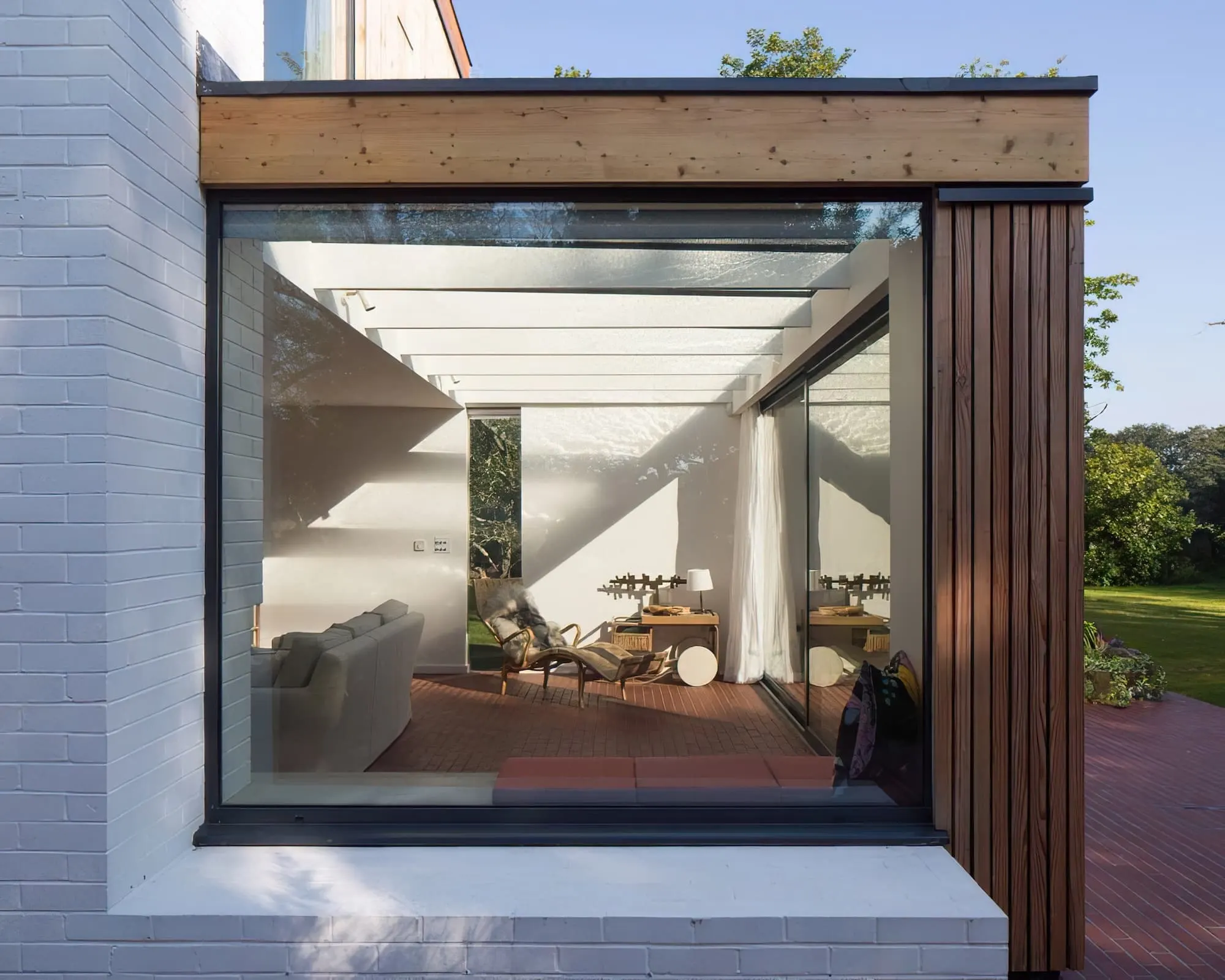 Fenêtres noires - est-ce que ça vaut le coup? 
Avantages et inconvénients 
